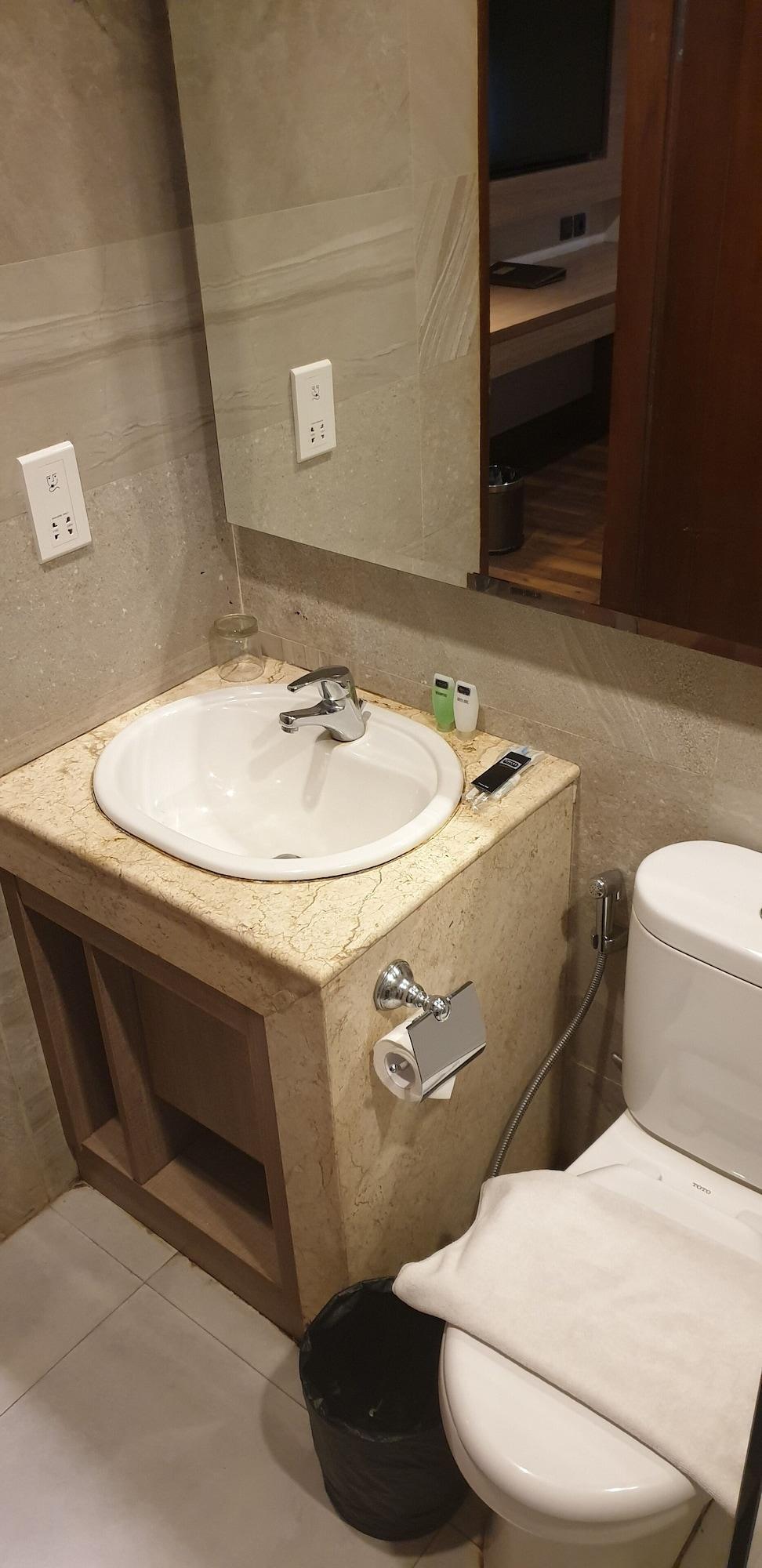 Rivoli Hotel Jakarta Extérieur photo