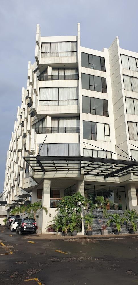 Rivoli Hotel Jakarta Extérieur photo