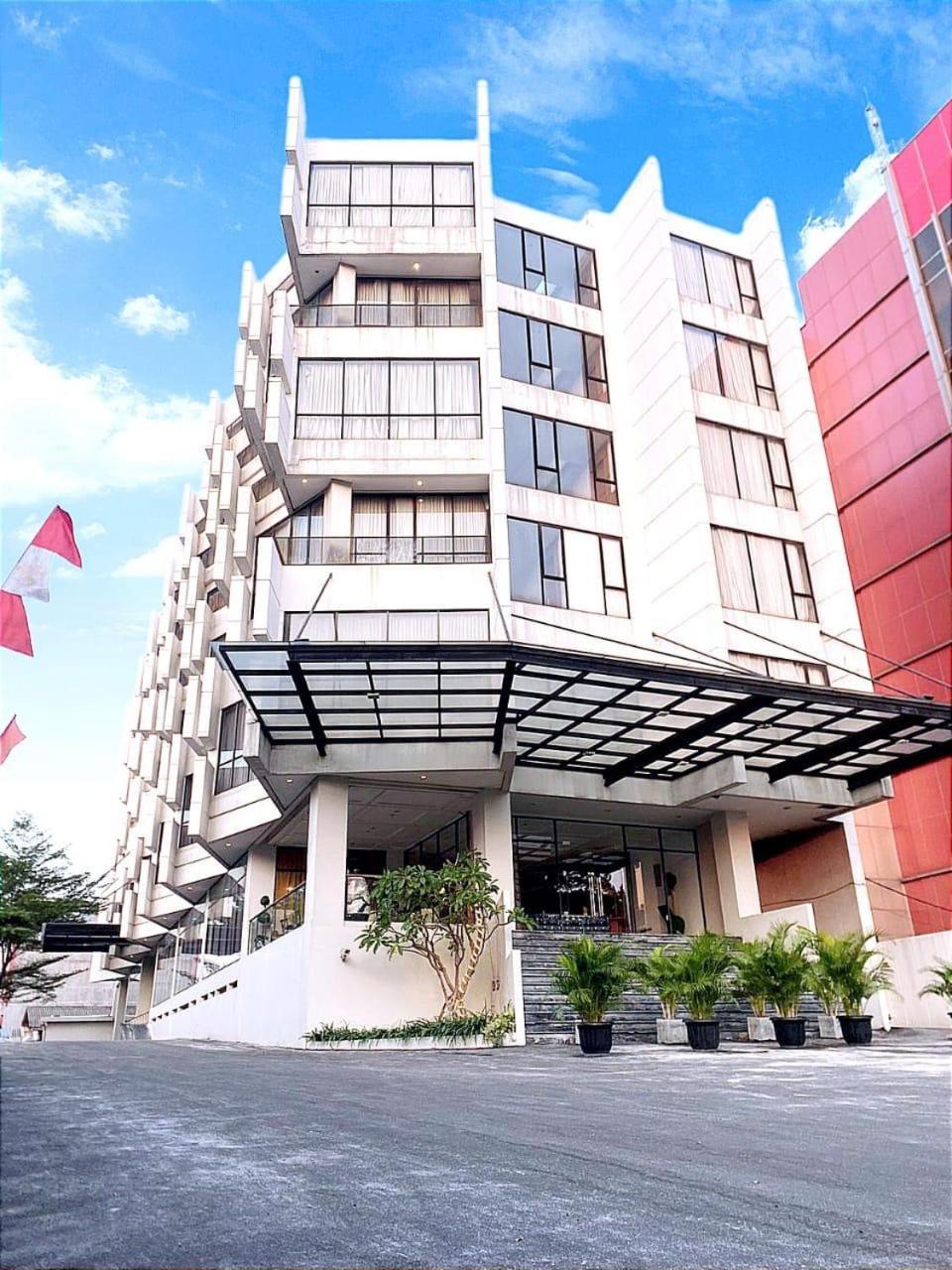 Rivoli Hotel Jakarta Extérieur photo