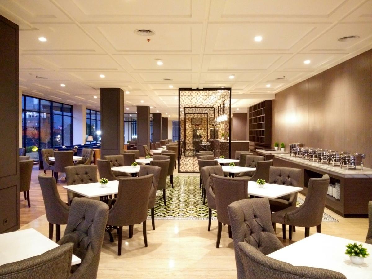 Rivoli Hotel Jakarta Extérieur photo