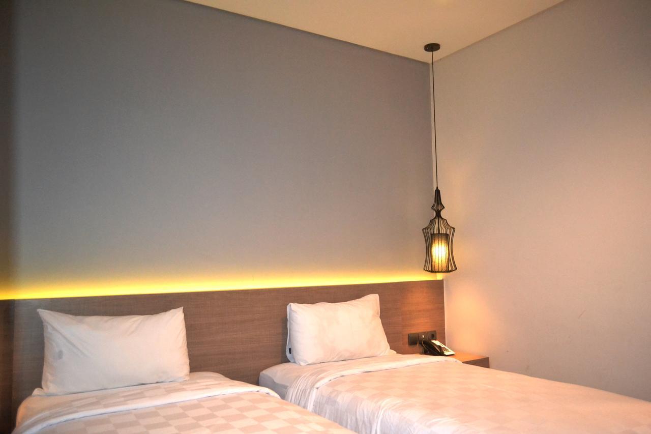 Rivoli Hotel Jakarta Extérieur photo