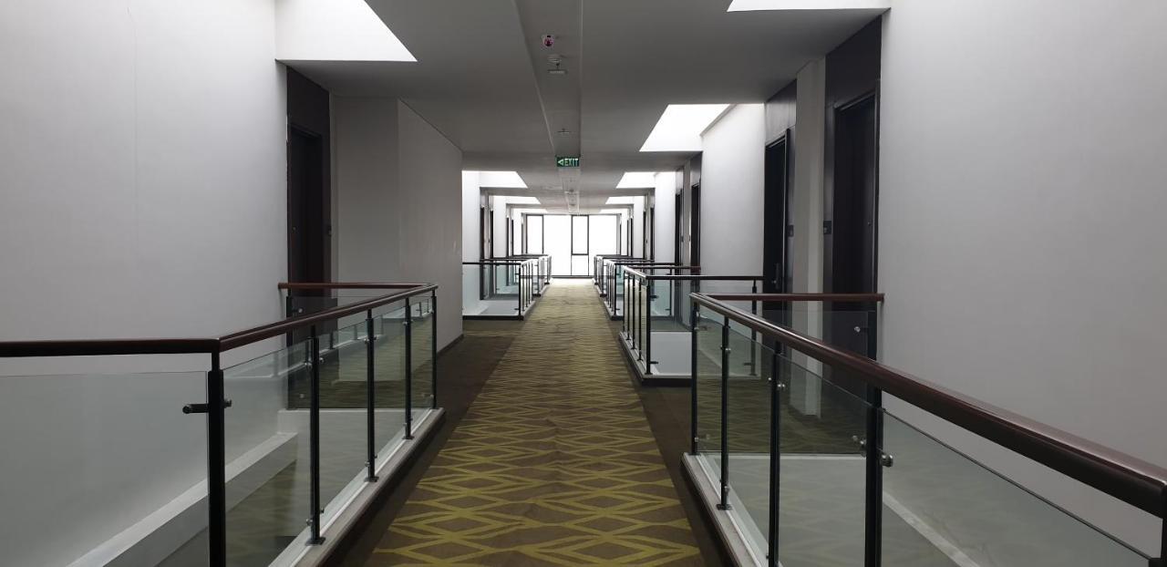 Rivoli Hotel Jakarta Extérieur photo