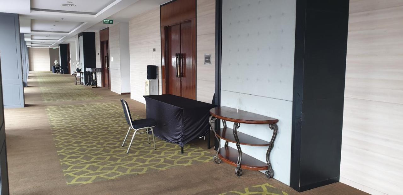 Rivoli Hotel Jakarta Extérieur photo